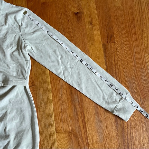 Boob Design B. Warmer sweatshirt - Picture 7 of 13